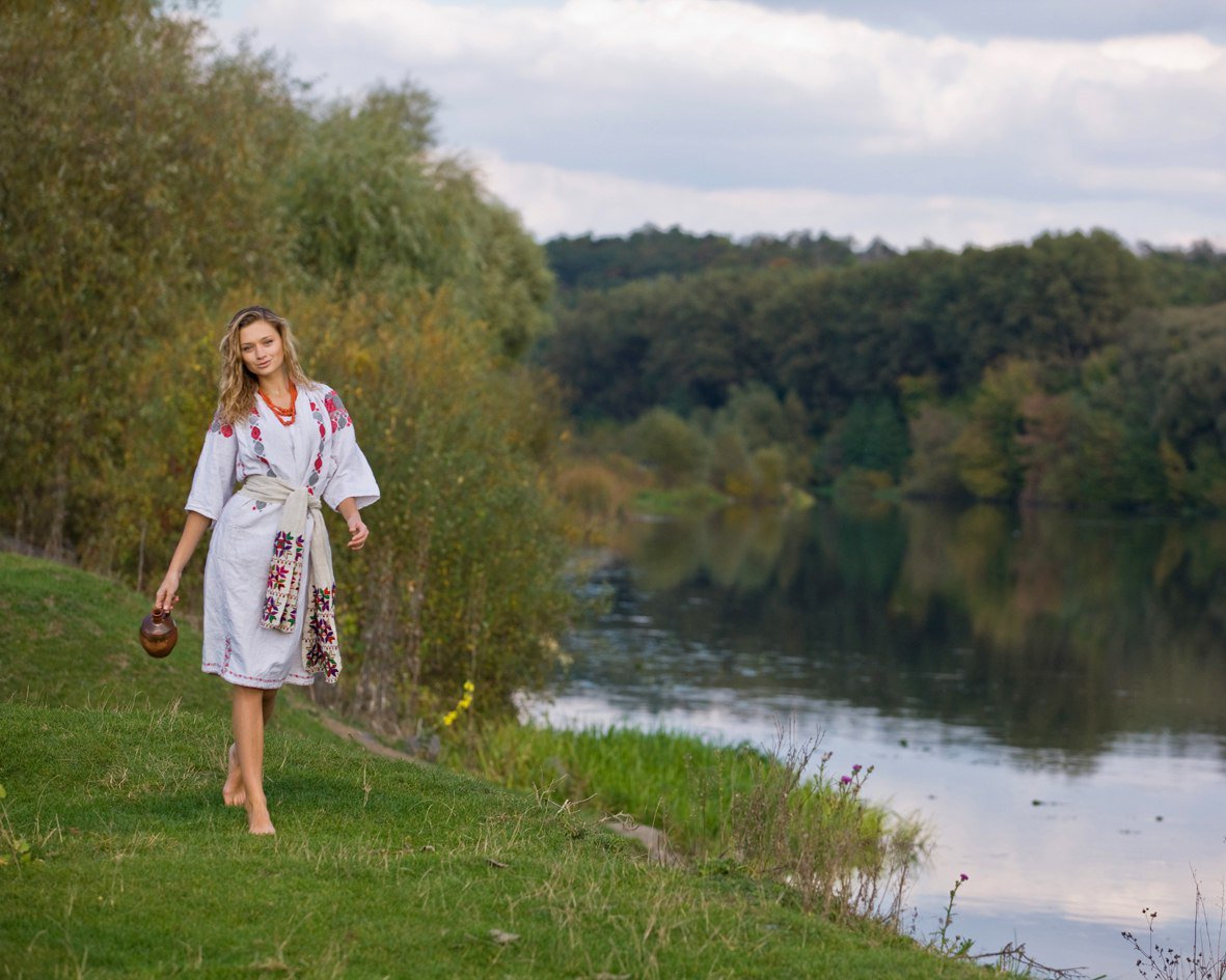 Nude girl Slavic women in Balikpapan