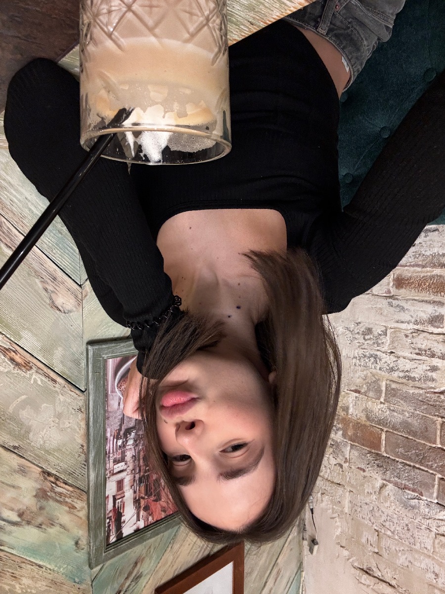 Fresh photos, fresh mood — Tina online in Balikpapan