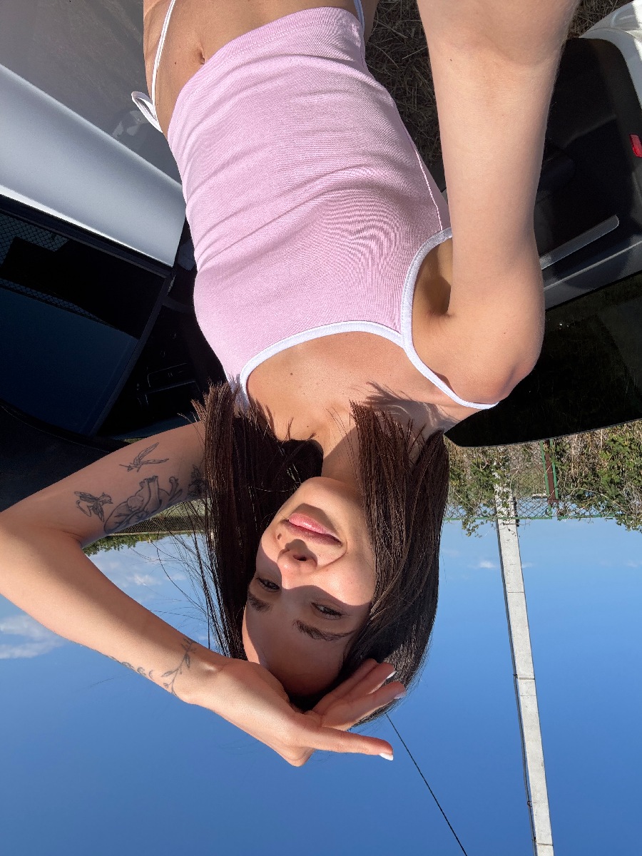 Sexy model Tina in Balikpapan